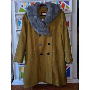 Merona Coat w/ removable faux fur collar